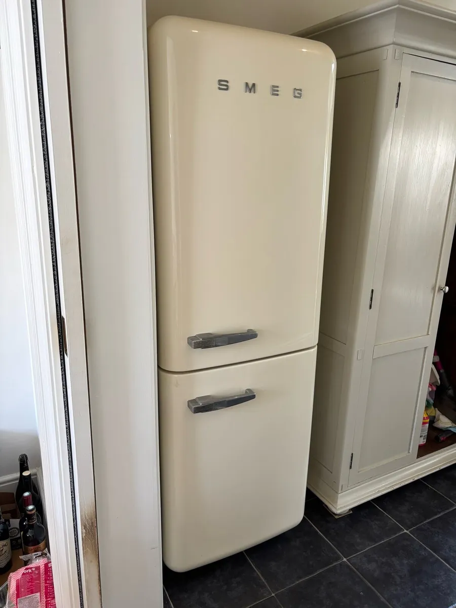 Smeg Fridge Freezer - Image 2