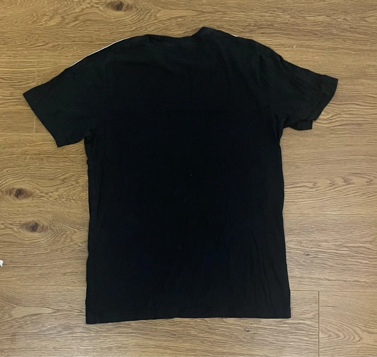 3x Adidas Size M T-shirts - Image 3