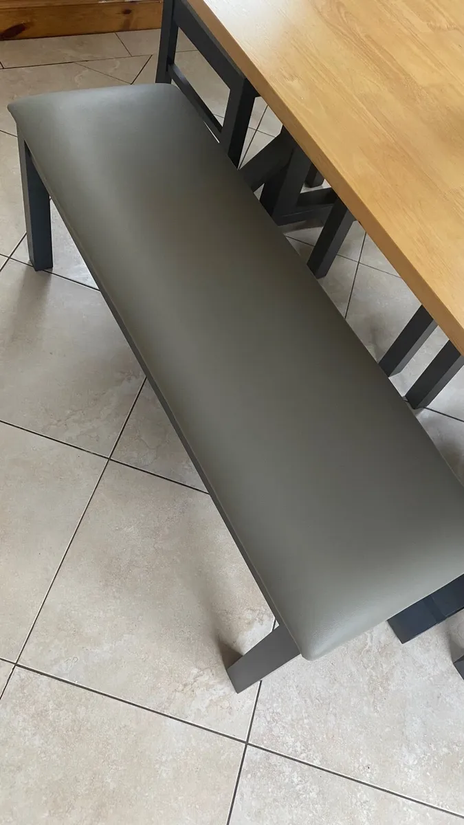 Dinning table & chairs - Image 4