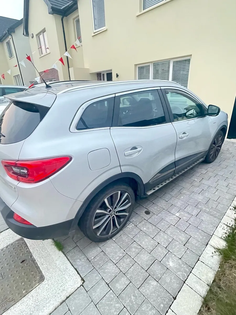 Renault Kadjar 1.5 dCi ECO2 Signature Nav-Full - Image 2