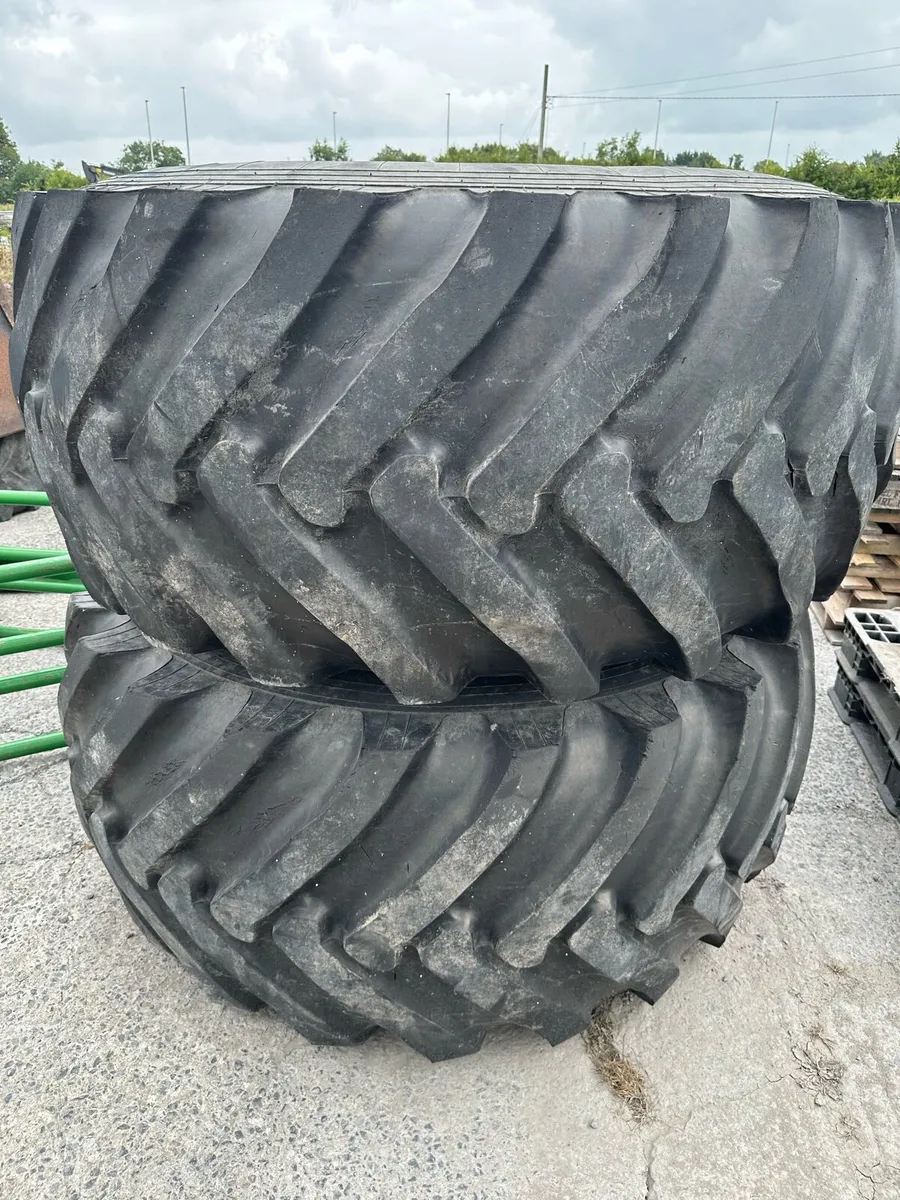 28.1 R26 Slurry Tanker Wheels - Image 1