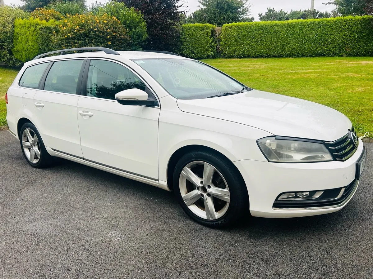 Volkswagen Passat 2011 - Image 3