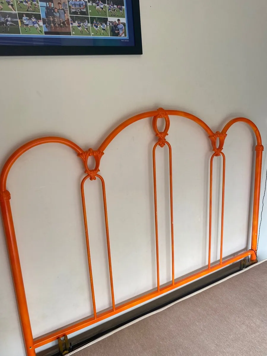 Double bed base and headboard - Image 1