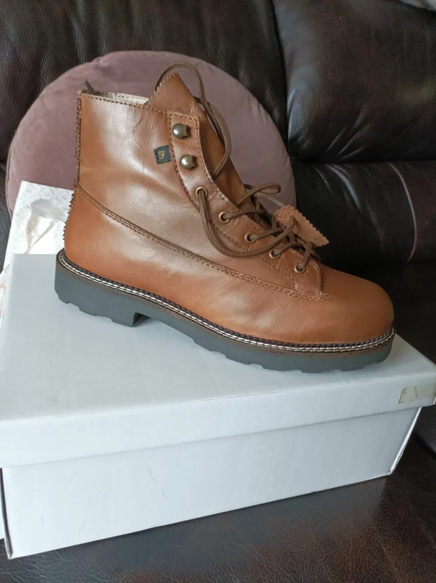 Leather Boots - Image 2