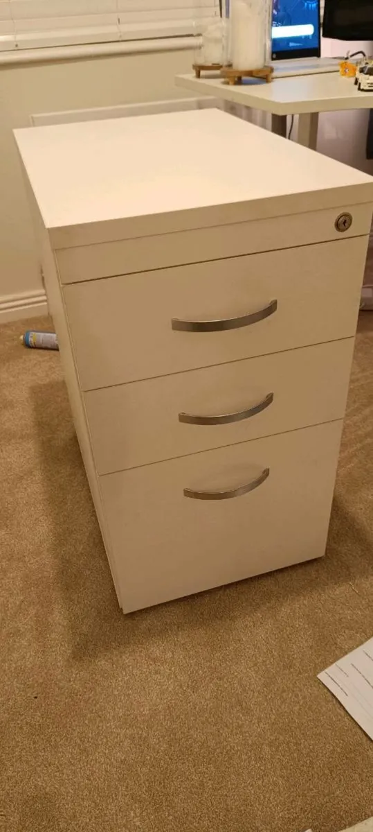 Locker for sale - Image 2