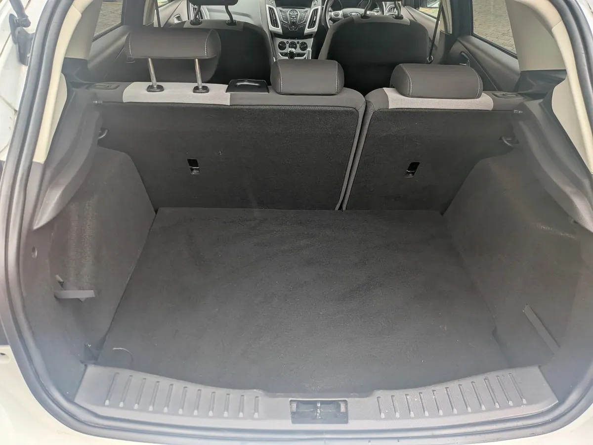 Ford Focus 2014 Ecoboost - Image 2