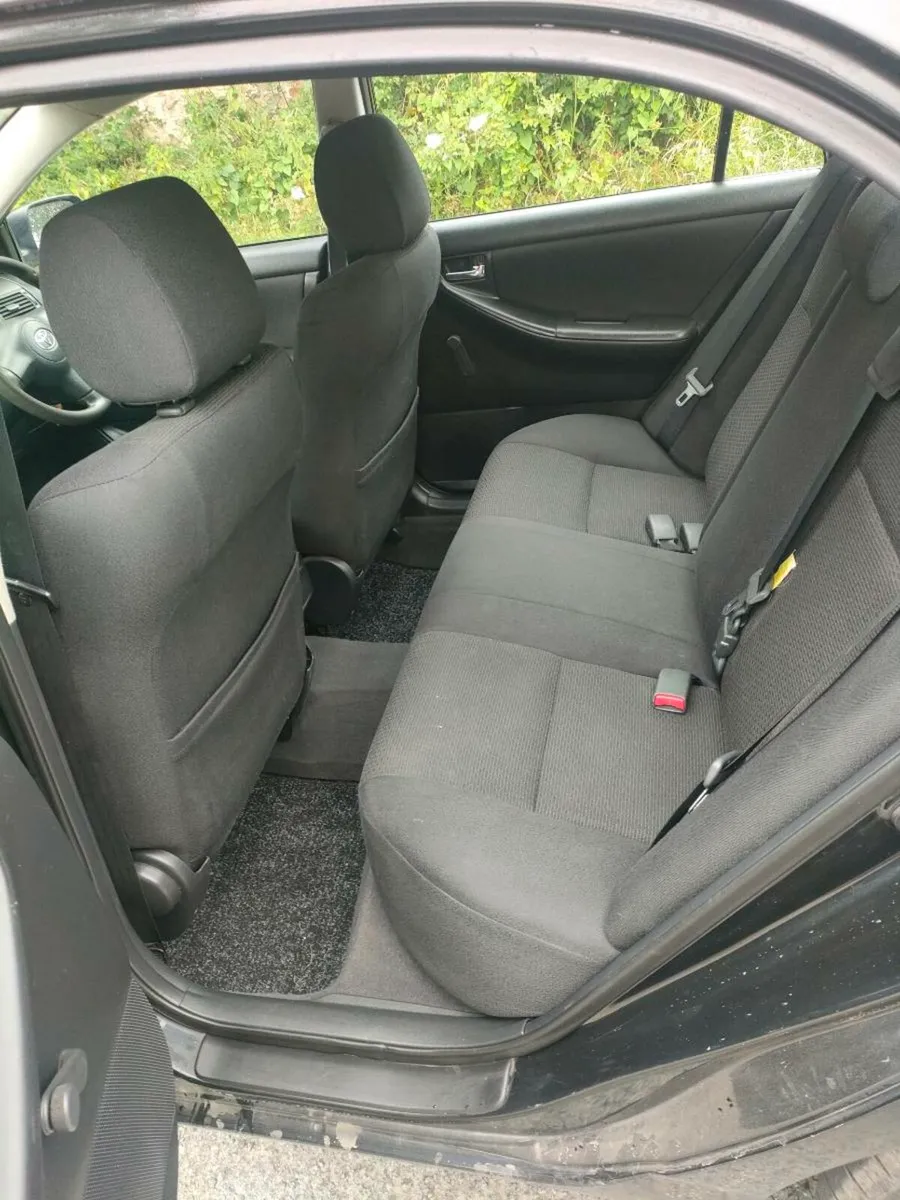 TOYOTA COROLLA 06 - Image 3