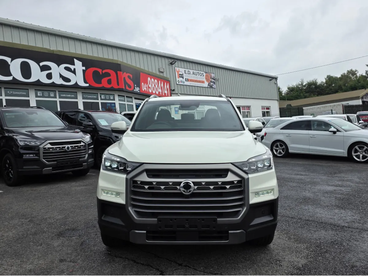 KGM Musso 2.2 PICK UP 5 SEATER COMMERCIAL 4WD 200 - Image 2