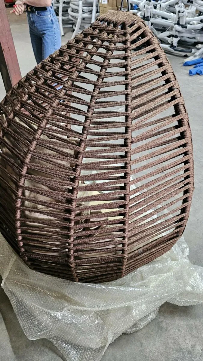 Hanging chair egg chair brand new - Image 2