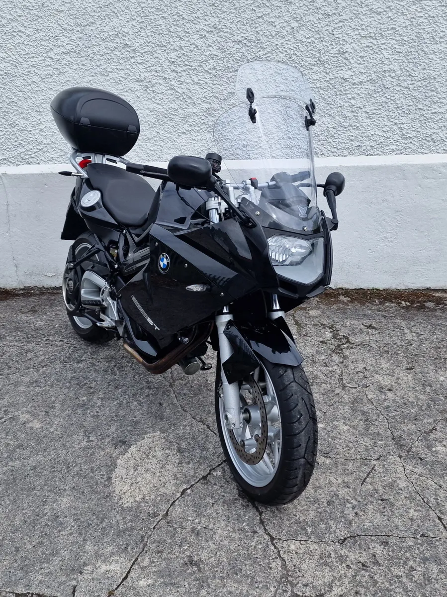 F800 ST x2 @ Doyles Athlone - Image 2