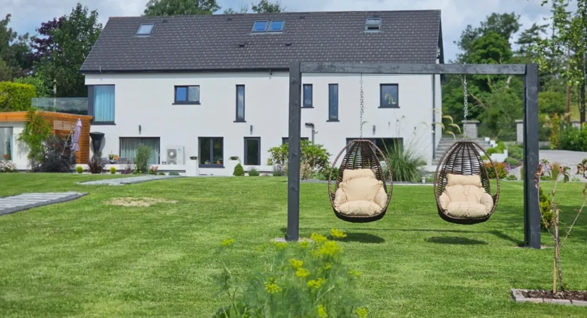 Swing Chair garden egg chair brand new no frame - Image 1
