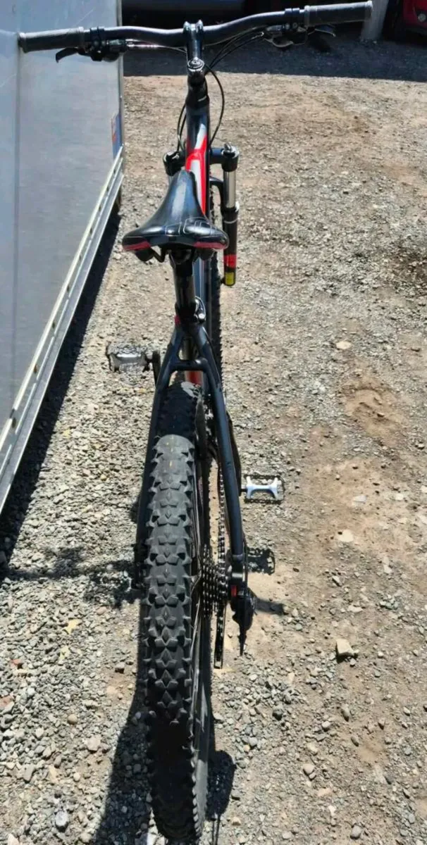 Adults Cube aim hybrid bike 18"  Frame  29inch - Image 4