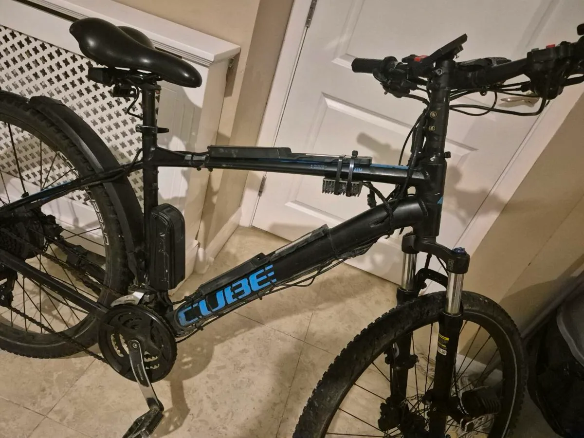 Adults Cube Aim Mountain electric Bike
parts or re - Image 4