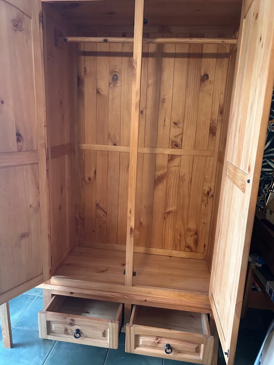 Wardrobe - Image 2