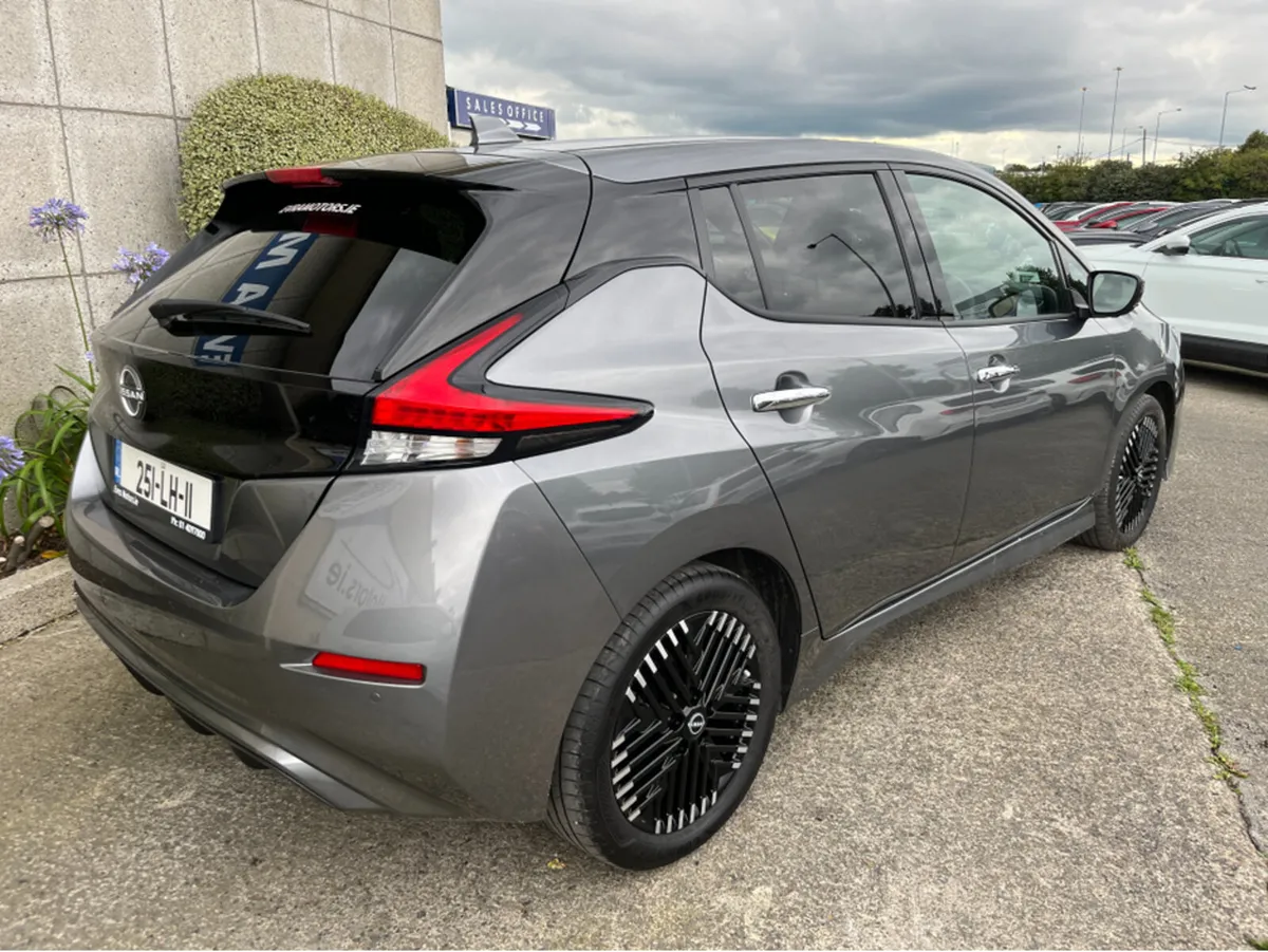 Nissan Leaf EV SV PREMIUM 40KW - Image 4