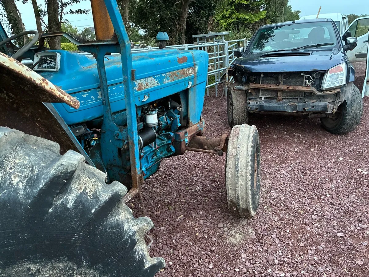 Ford 4000 with 4610 engine - Image 3