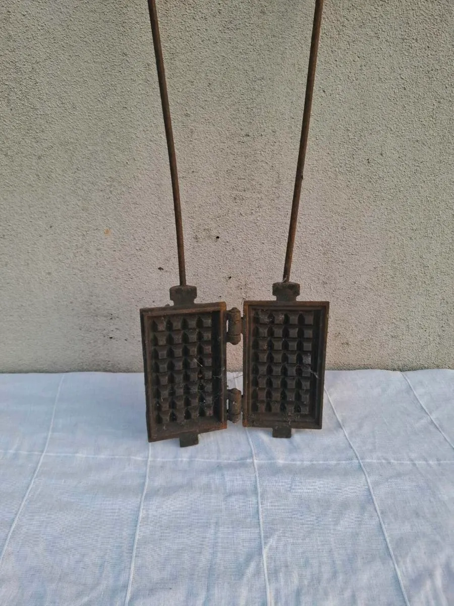 Antique belgian waffles maker - Image 2