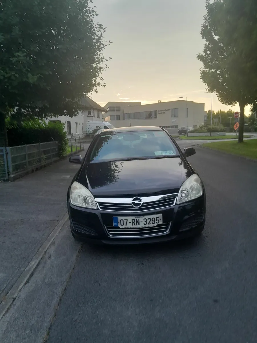 Opel Astra 2007 - Image 1