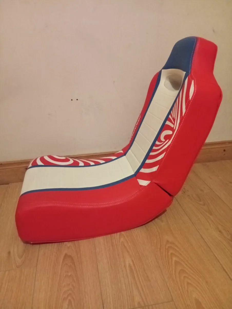 X-Rocker gaming chair - Image 4