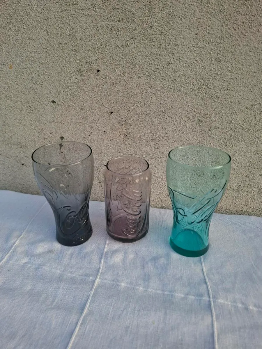 3 coca cola glasses postage possible
