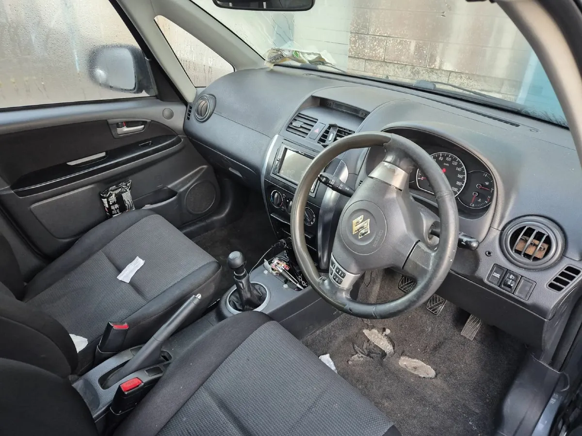 Suzuki SX4 2009 - Image 4