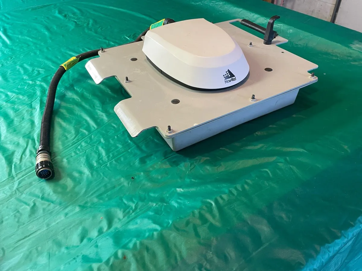 Novotel Smart 7 auto steer kit MF/Fendt/Valtra - Image 3