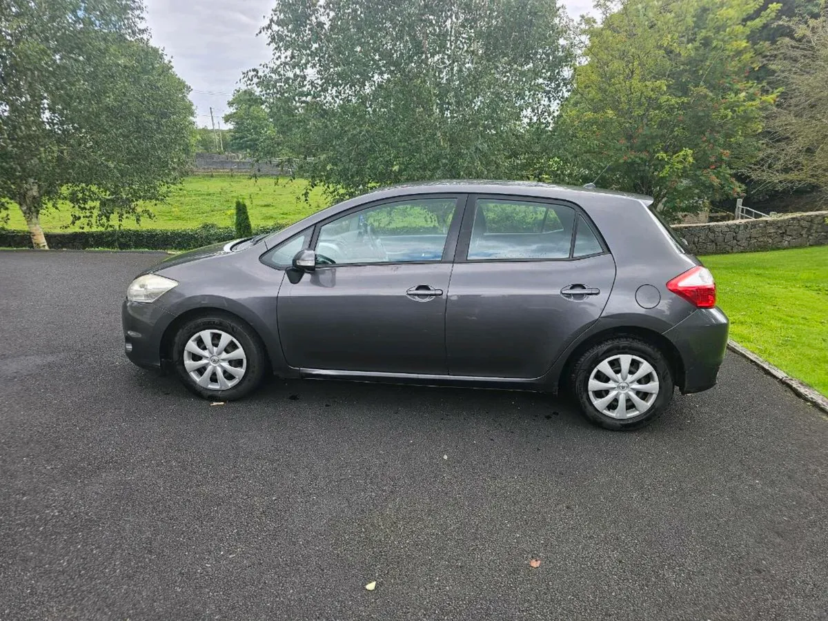 Toyota Auris - Image 3