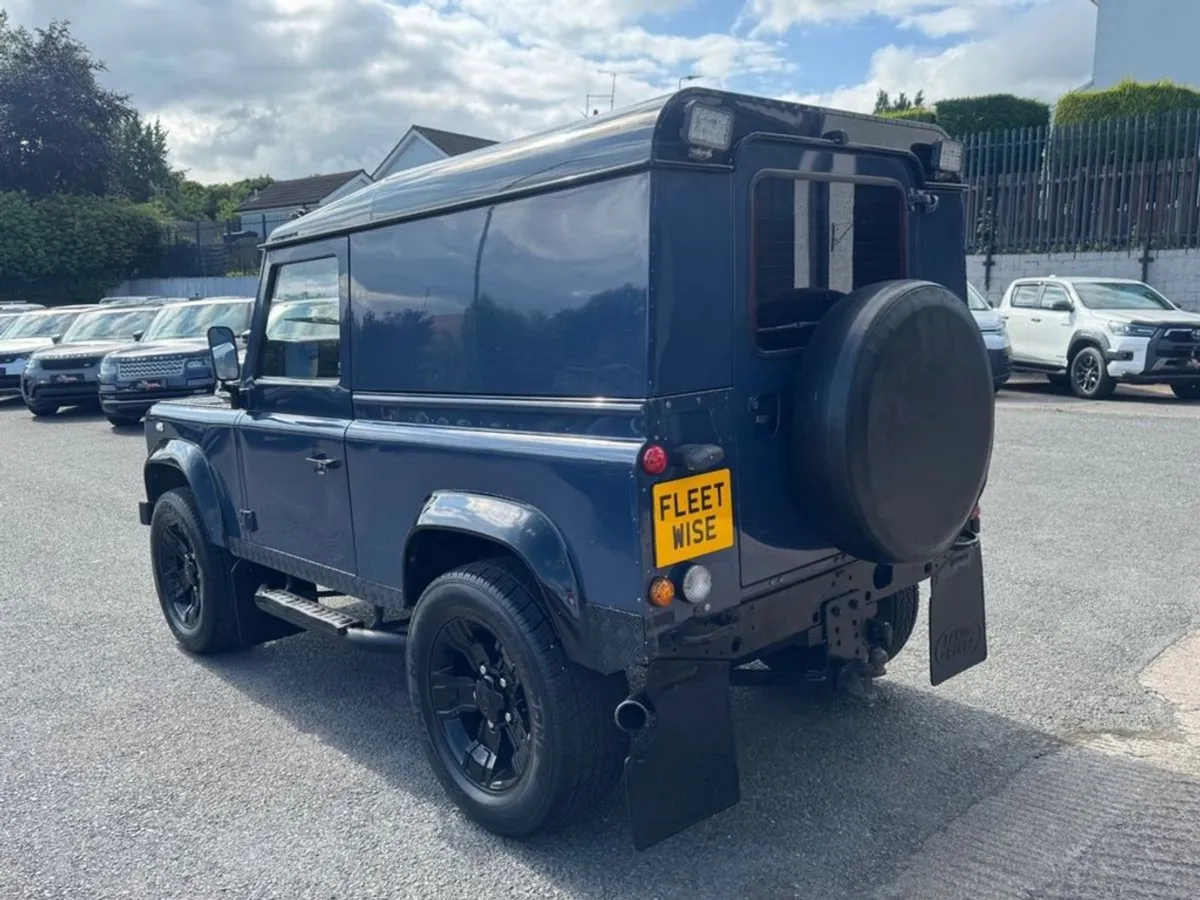 Land Rover Defender 2.4 Tdci Hard Top SUV 3dr Die - Image 4
