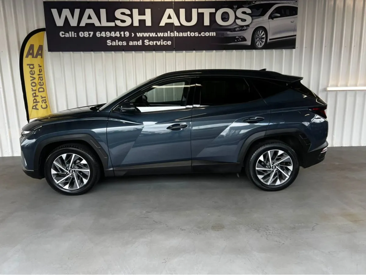 Hyundai Tucson Executive 2WD 5DR - Image 2