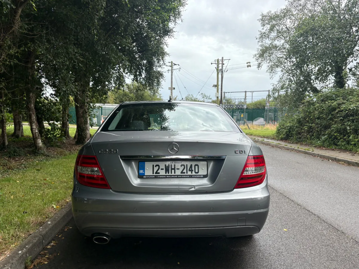 2012 Mercedes-Benz C-Class  C220 automatic - Image 4