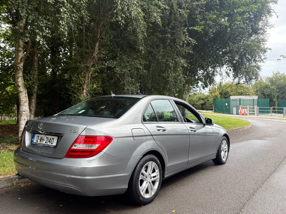 2012 Mercedes-Benz C-Class  C220 automatic - Image 3