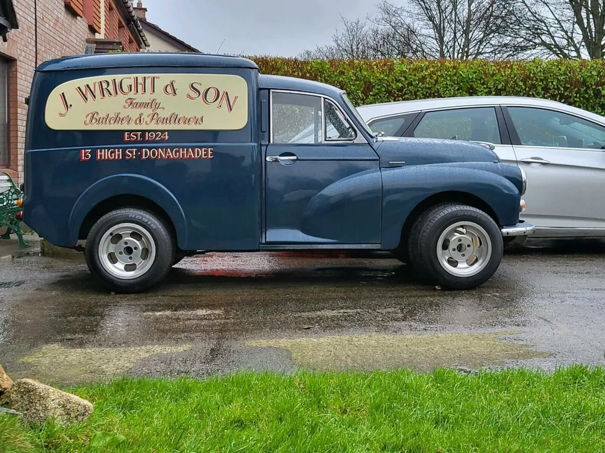 Morris minor van - Image 1