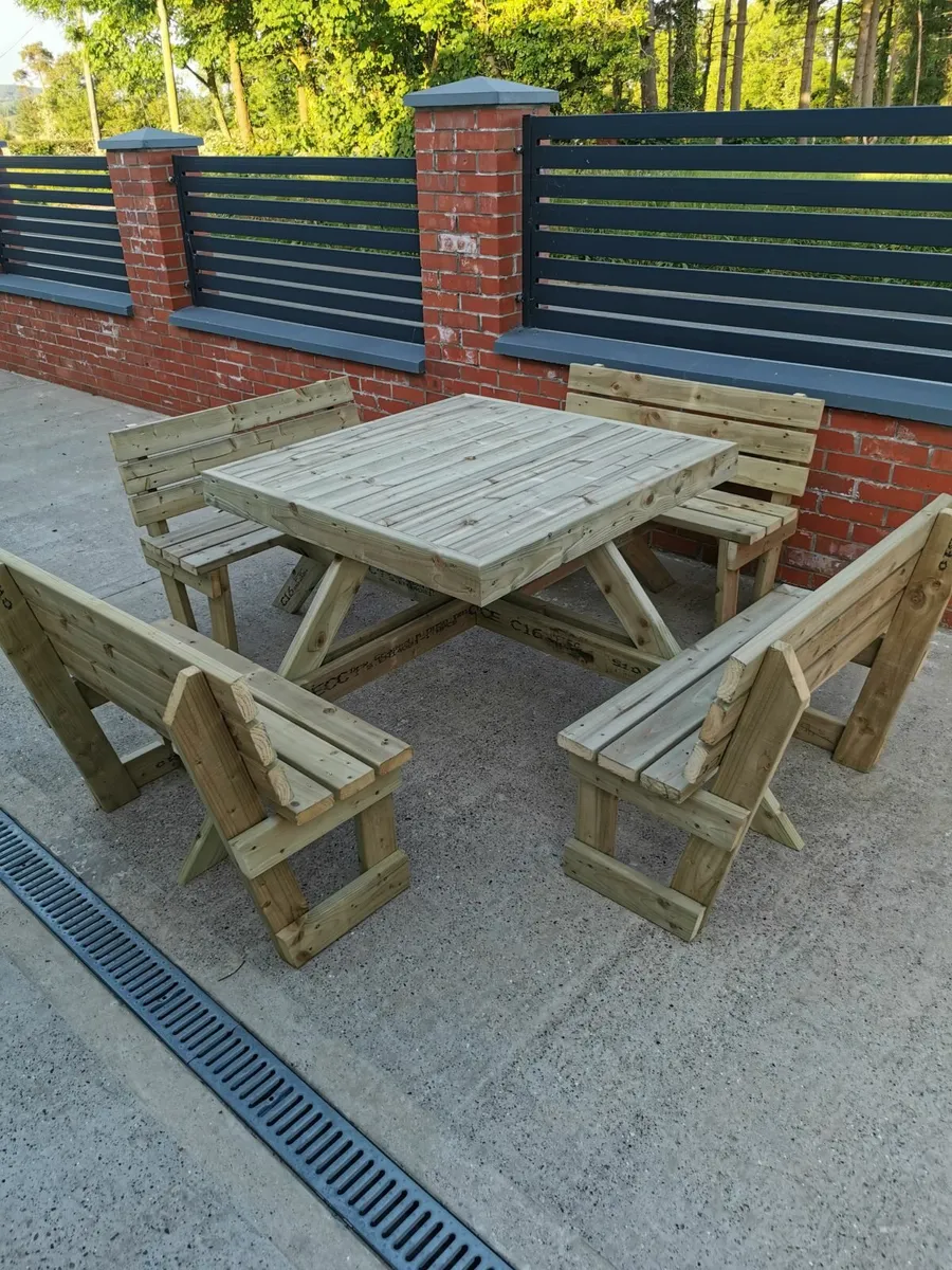 Garden furniture - Image 1