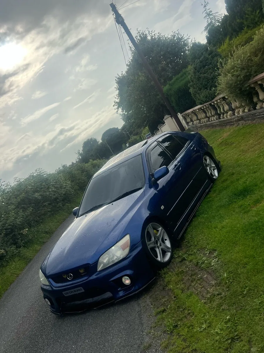 8n8 Lexus sport - Image 1