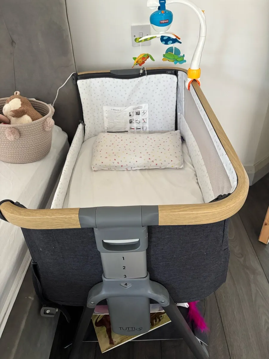 Bedside crib - Image 2