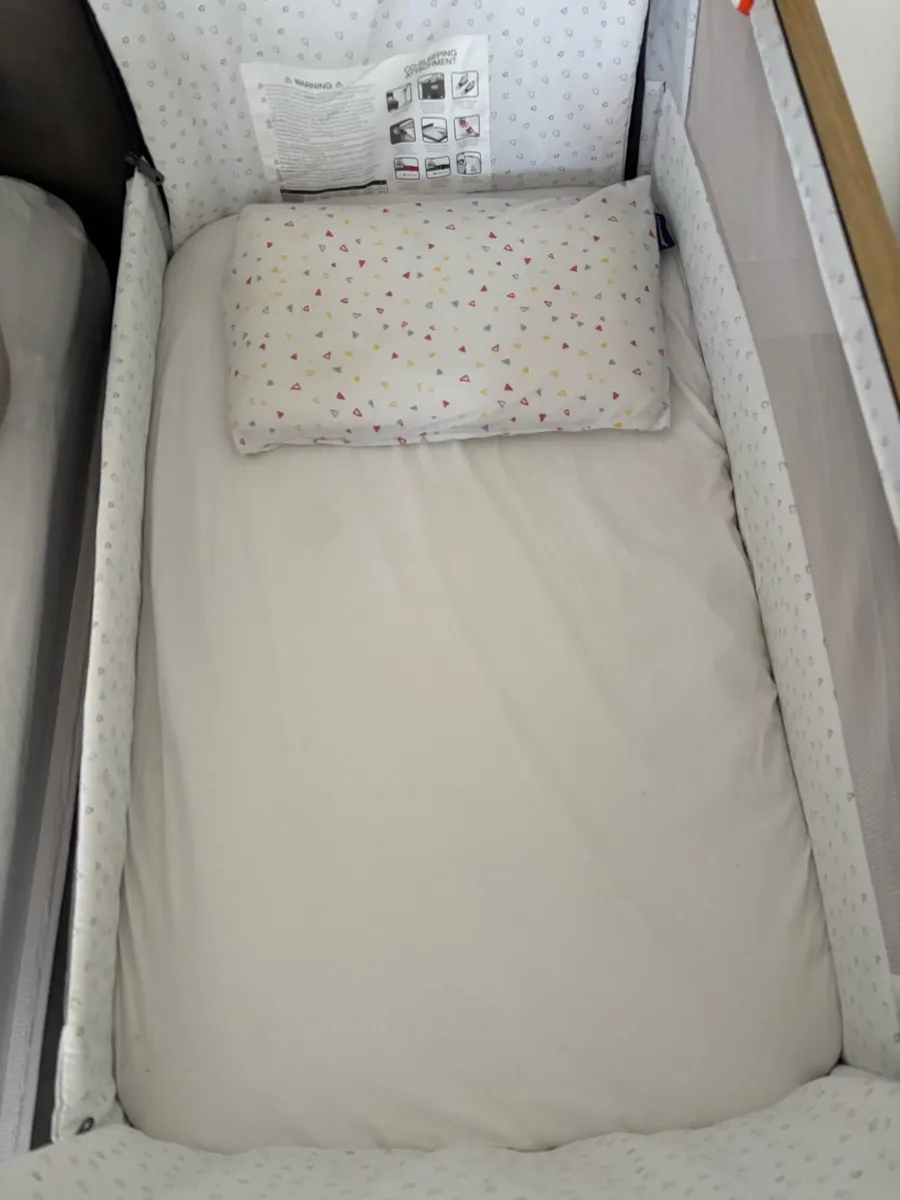 Bedside crib - Image 3