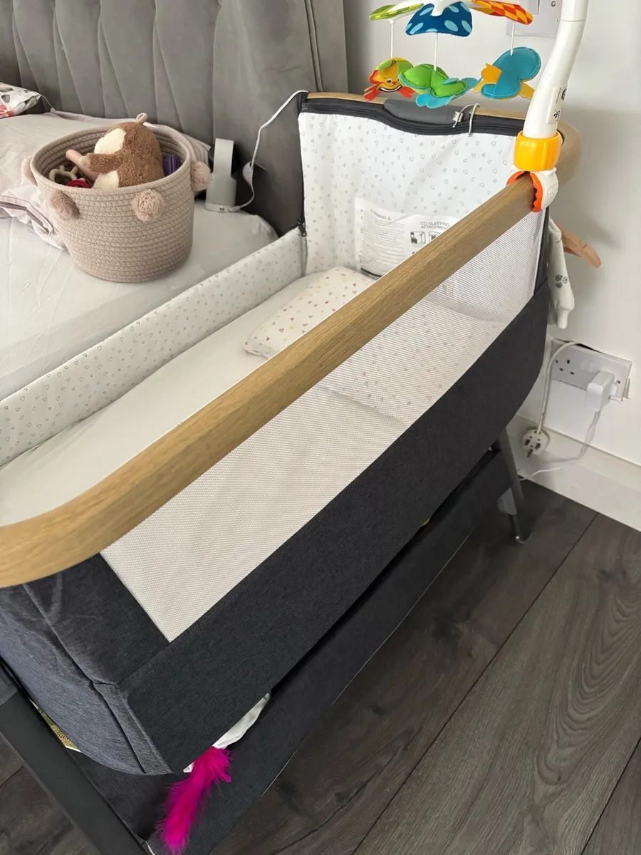 Bedside crib - Image 4