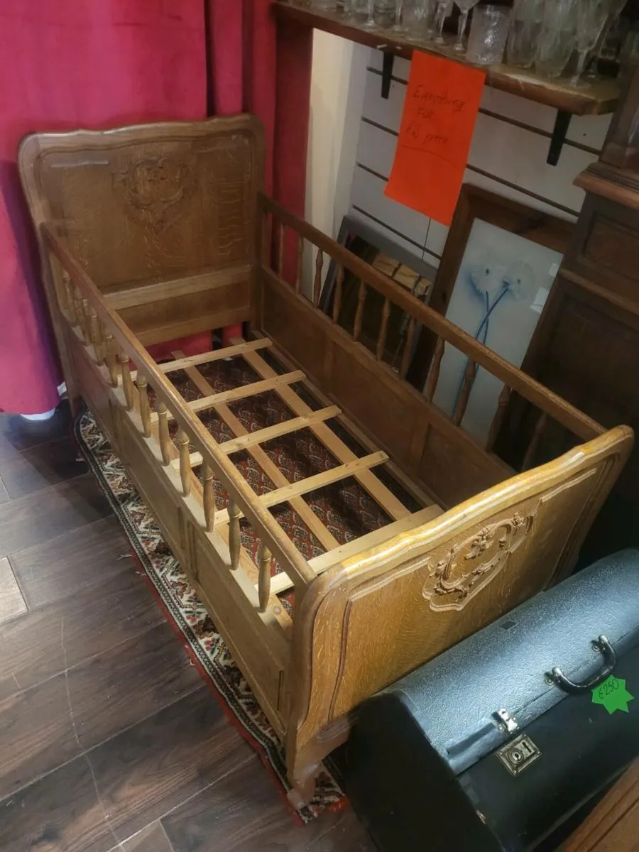 french crib - Image 1