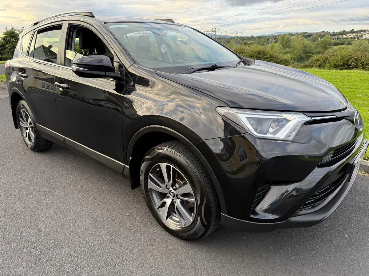 Toyota RAV4 2017 - Image 3