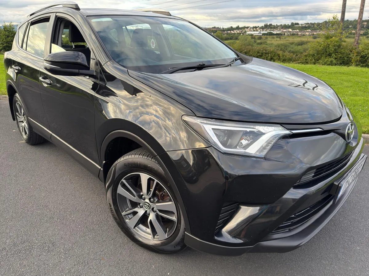 Toyota RAV4 2017 - Image 1