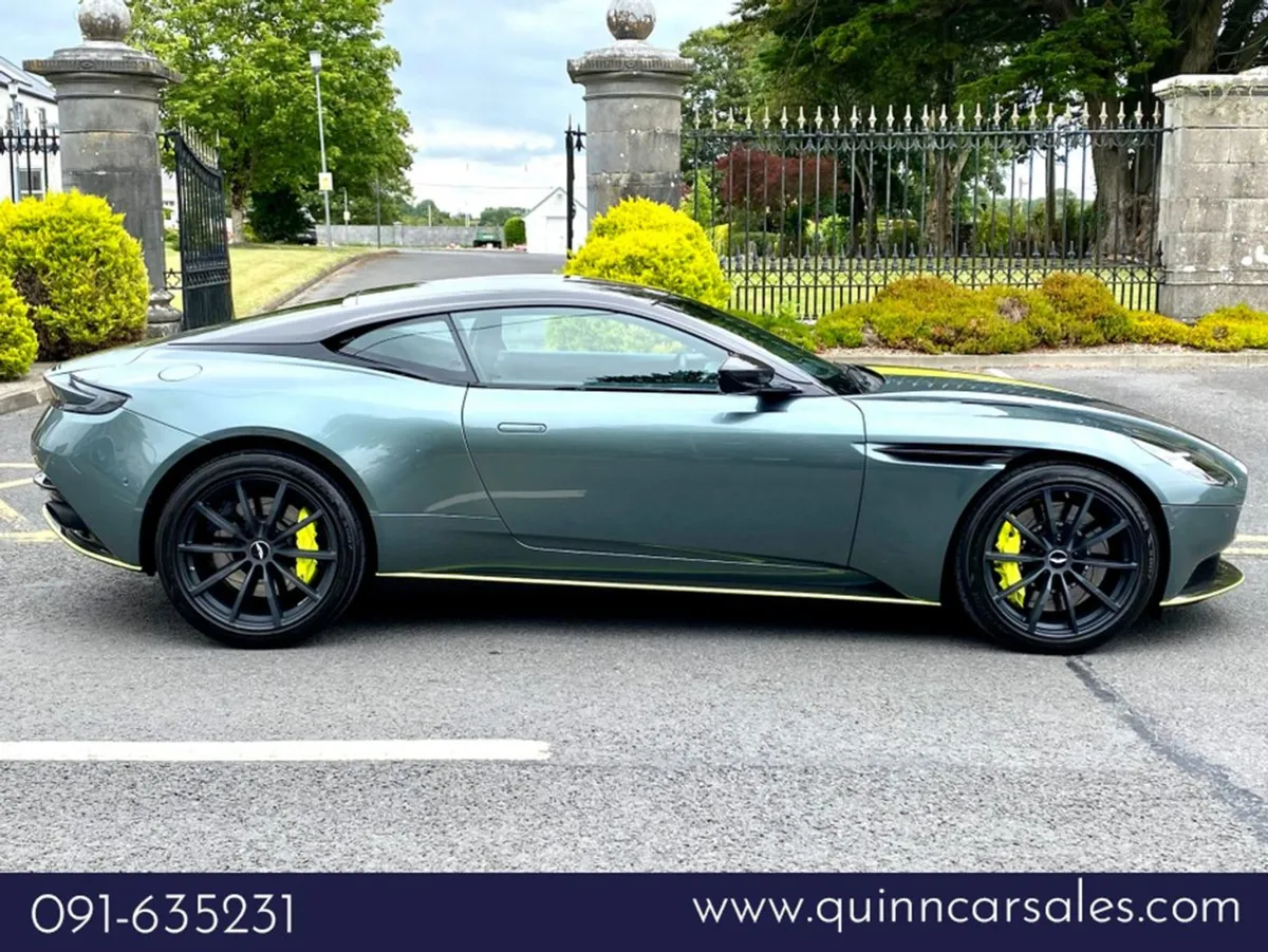 Aston Martin DB11 AMR Signiture Edition 5.2 V12 6 - Image 2