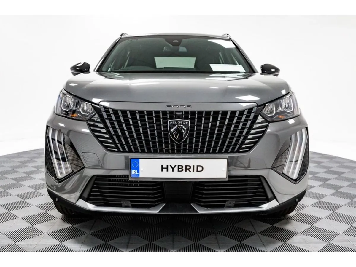 Peugeot 2008 Allure Hybrid Auto 145HP - Image 2