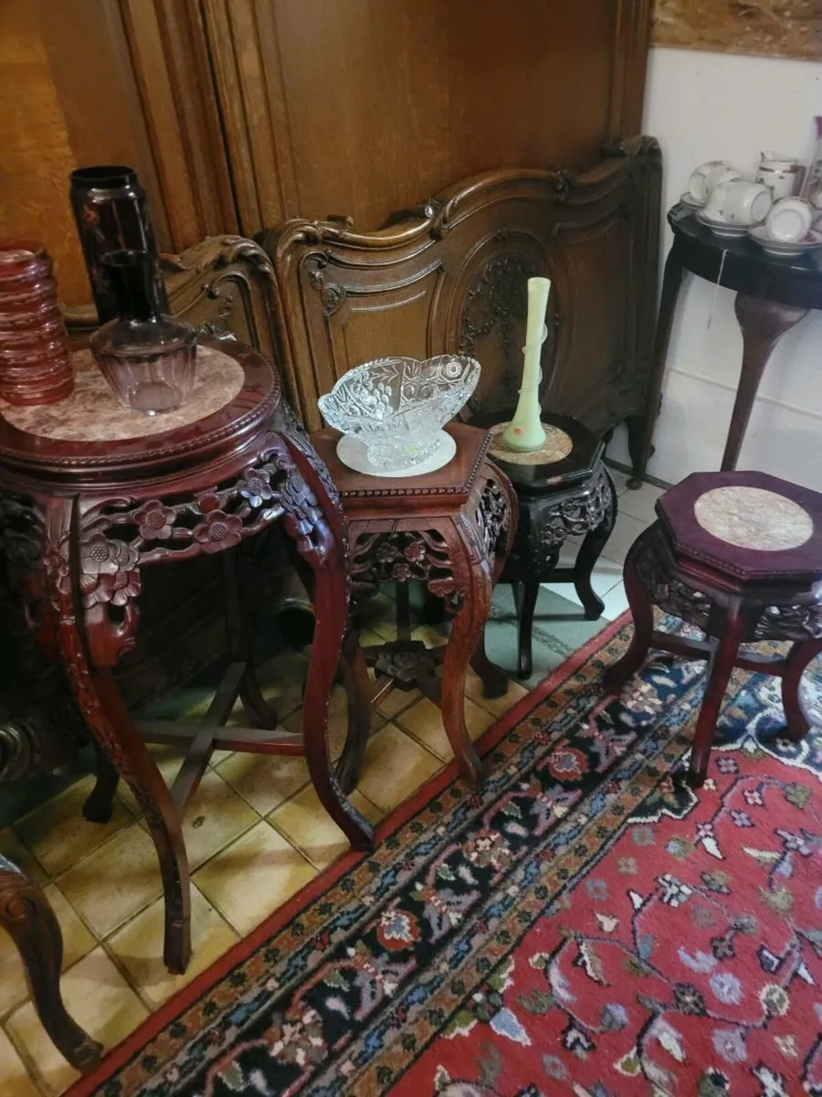 Chinese plant stands price 50-100 eu.