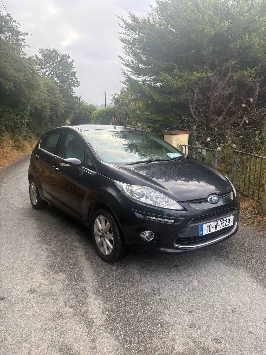 2010 ford fiesta - Image 1