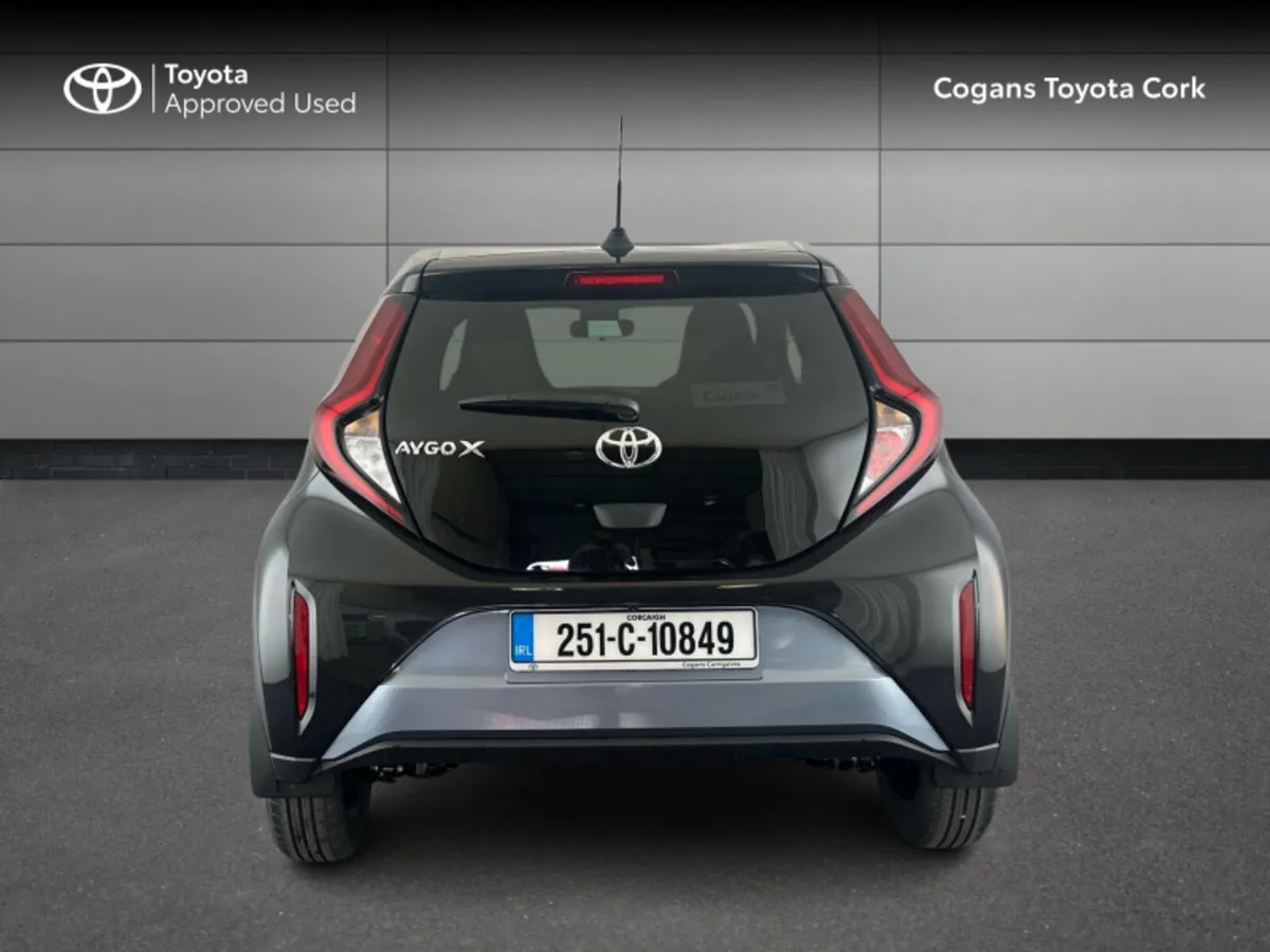 Toyota Aygo X 1.0 Design - Image 4