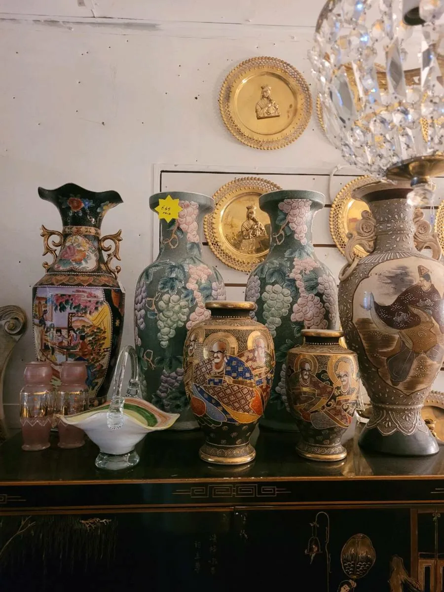 Chinese vases  price from 50-200 - Image 2