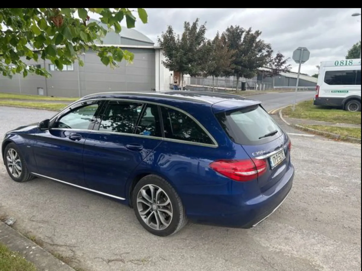2017 Mercedes Benz e350 C Class - Image 4