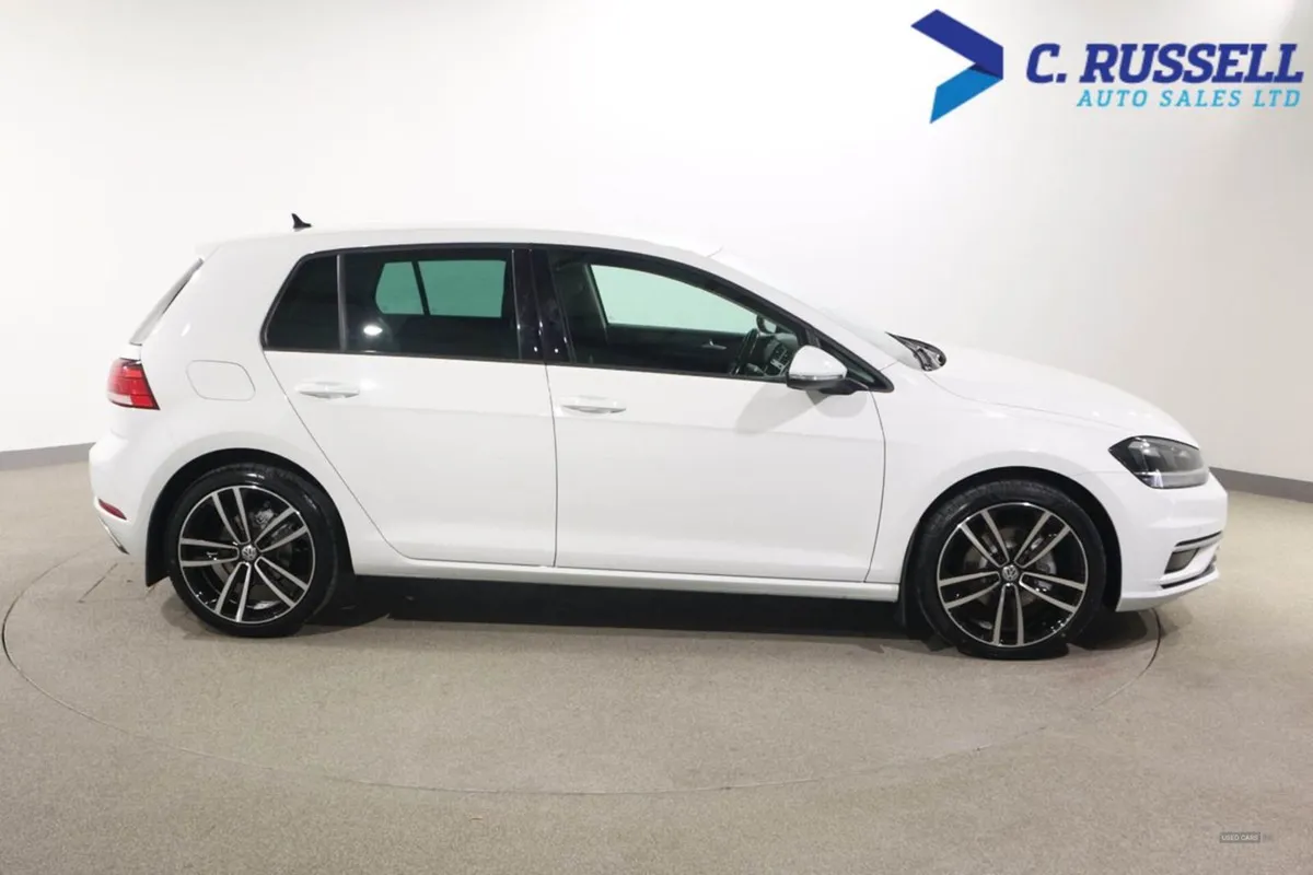 Volkswagen Golf Diesel Hatchback - Image 4