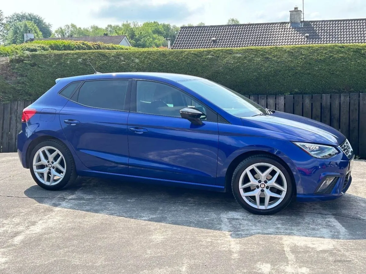 SEAT Ibiza Hatchback - Image 3