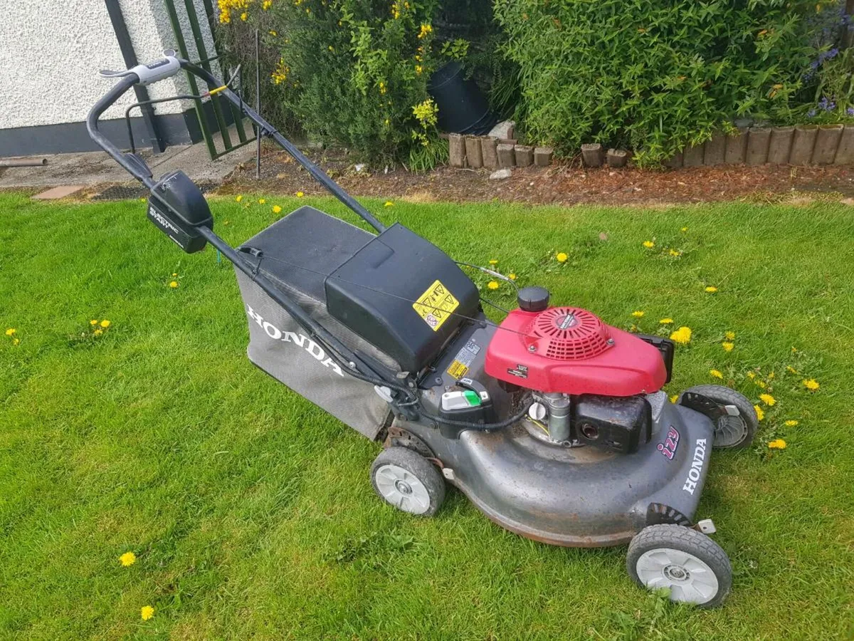 Lawnmowers - Image 3